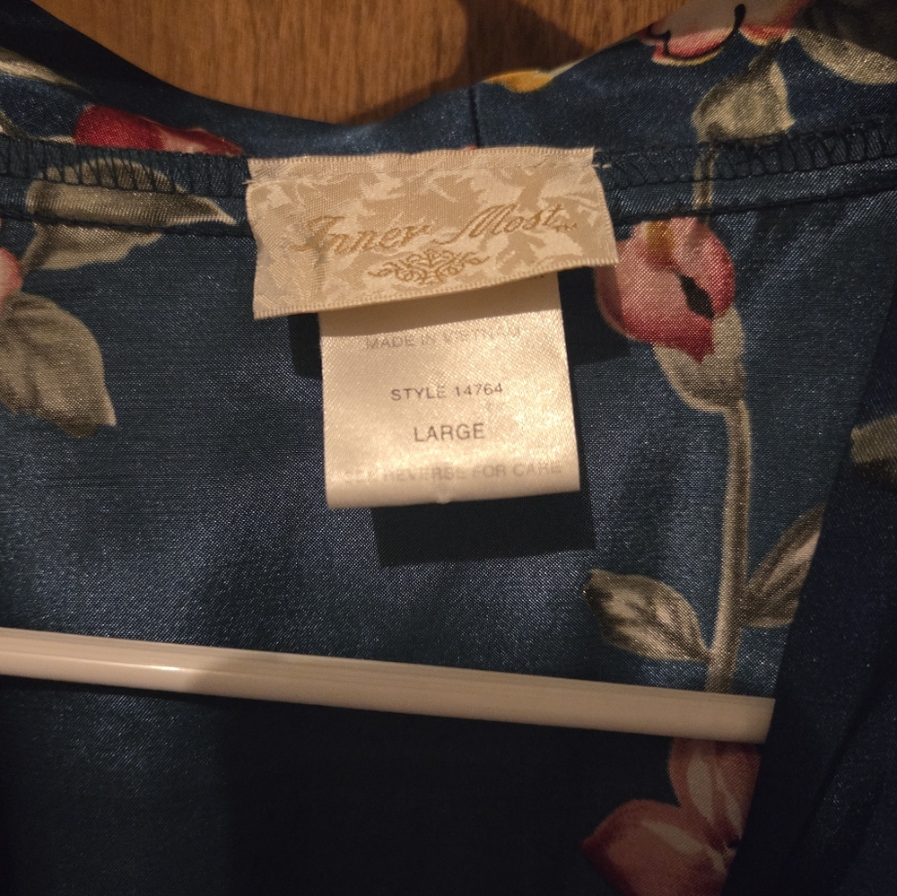 Inner Most Floral Robe- Size Large - Picture 3 of 5